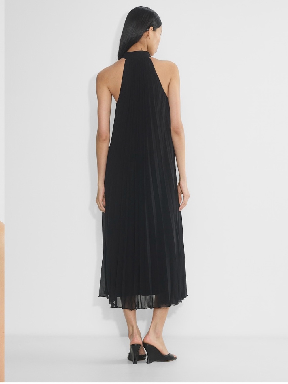 Aritzia Black Halter Pleated Midi Dress